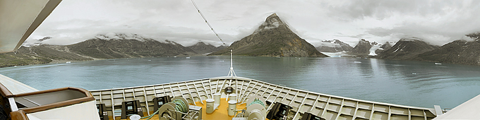 Navigation dans le fjord d'Evighed - Groenland