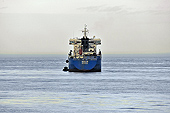 Le ravitailleur en fuel "Marlin Monrovia" est en vue