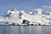 Montagne dans la baie - Half Moon Island - SHETLAND DU SUD