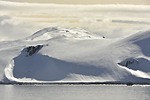 Montagne dans la baie - Half Moon Island - SHETLAND DU SUD