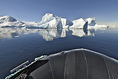 Icebergs, bourguignons et brash-ices - Orne Harbour - ANTARCTIQUE