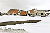 "Biscoe House" Dortoir des baleiniers lorsque la base baleinière norvégienne était en activité - Whalers Bay - Deception Island - ANTARCTIQUE