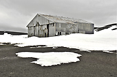 Ancienne installation baleinière - Whalers Bay - Deception Island - ANTARCTIQUE