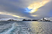 Nous quittons l'Antarctique pour un retour vers la civilisation - Whalers Bay - Deception Island - ANTARCTIQUE