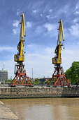 Anciennes grues dans le quartier portuaire réaménagé - Puerto Madero - Buenos Aires - ARGENTINE