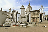 Mausolées dans le cimetière de Recoleta - Buenos Aires - ARGENTINE