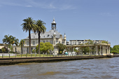 "Museo de Arte de Tigre" - Le Casino Tigre Club inauguré en 1913 se dresse sur les rives du fleuve Luján, dans le Paseo Victorica - Delta du Tigre - ARGENTINE