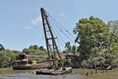 Épave dans un cimetière de bateau - Delta du Tigre - ARGENTINE
