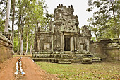 Petit temple proche du temple royal Phimeanakas dans l'enceinte de la cité d'Angkor Thom - Cambodge