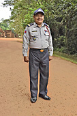 Officier de la police nationale à l'accueil du site - Temple Ta Prohm - Cambodge