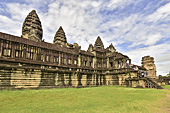 Galerie à l'extérieur de la deuxième enceinte du temple - Angkor Vat - Cambodge