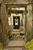 Couloir dans l'enceinte du sanctuaire - Temple de Preah Khan - Cambodge