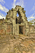 Entrée de couloir dans l'enceinte du sanctuaire - Temple de Preah Khan - Cambodge