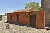 Rue des soupirs (Calle de los Suspiros) - Colonia del Sacremento - URUGUAY