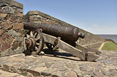 Canon - Bastion de San Miguel - Colonia del Sacremento - URUGUAY
