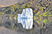 Premier véritable iceberg de la croisière - Hvalsey - Groenland