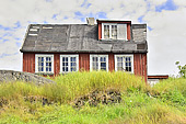 Maison colorée sur les hauteurs - Qaqortoq - Groenland