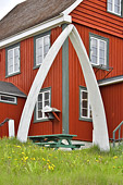 Arcade formée avec des côtes de baleine - Sisimiut - Groenland
