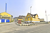 Hôpital proche de la centrale électrique - Uummannaq - Groenland
