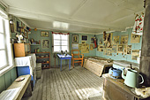 Intérieur d'une ancienne maison en tourbe et en pierre (1935) - Uummannaq - Groenland