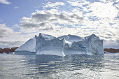 Direction les icebergs à bord des zodiacs - Fjord Uummannaq - Groenland