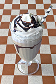 Un bon milk-shake au chocolat au restaurant Fredheim - MS Maud