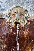 Fontaine des eaux thermales de Vic sur Cère - Cantal