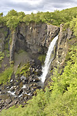 Cascade "Hundafoss" dans le parc de "Skaftafell" - Chute d'eau de "Svartifoss" - Islande
