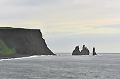 Plage de sable noir de "Reynisfjara" - Islande