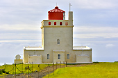 Phare datant de 1927 - Falaises de "Dyrhólaey" - Islande