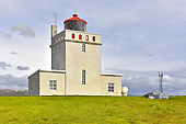 Phare datant de 1927 - Falaises de "Dyrhólaey" - Islande