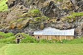 "Drangshlíd 2" - Le Trou de Hobbit - Islande