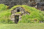 "Drangshlíd 2" - Le Trou de Hobbit - Islande