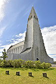 "Hallgrímskirkja" - Église luthérienne de Reykjavik (1945 à 1986) Architecte "Gudjón Samúelsson" - Islande