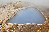 Site géothermique de "Geysir" - Source d'eau chaude avec bouillonnement et vapeur - Islande