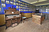 Ferme / Musée de Glaumbær - Bureau / Chambre d'amis (1879) avec les portraits des personnalités de "Skagafjörõur" - Islande
