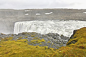 La chute d'eau de Dettifoss dans toute sa fureur - Islande