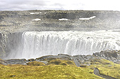 La chute d'eau de Dettifoss dans toute sa fureur - Islande