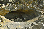 Grotte des fameux treize lurons islandais (13 Yule Lads islandais) - Champ de lave de "Dimmuborgir" - Islande