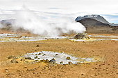 Monticule fumant de l’hydrogène sulfuré - Solfatares de "Námafjall" - Islande
