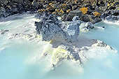 Détail de la silice et minéraux sur les rochers - Blue Lagoon, "Bláa Lónid" en islandais, nom d'une station thermale - Islande