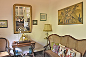 Petit salon de la "Maison Folio" à Hell Bourg - La Réunion