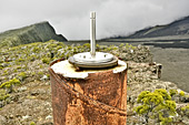 Instrument de mesure autour du volcan du Piton de la Fournaise - La Réunion