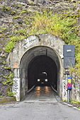L'un des trois tunnels à voie unique pour monter à Cilaos - La Réunion