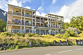 Ancien hôtel des thermes construit entre les années 1935 et 1937, en même temps que l'église de Cilaos - La Réunion