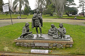 Monument en hommage aux derniers "Indios Charruas" - Montévidéo - URUGUAY