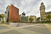 Statue équestre de "José Gervasio Artigas" sur la Plaza Independencia - Montévidéo - URUGUAY