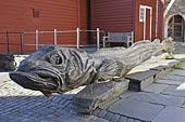Sculpture en bois dans le quartier Bruggen - BERGEN - NORVÈGE