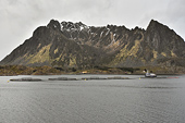 Ferme aquacole - Navigation à travers l'archipel des LOFOTEN - NORVÈGE (31-05-2017 / 22H35)
