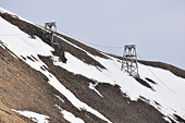 Pylônes des anciennes télébennes pour le transport du charbon - LONGYEARBYEN - SVALBARD (03-06-2017 / 08H35)